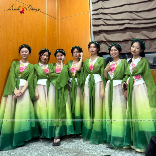 May áo tứ thân đẹp giá rẻ