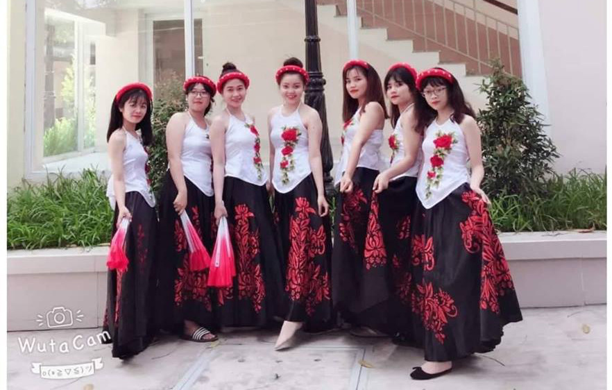 thuê trang phục biểu diễn quận Tân Phú